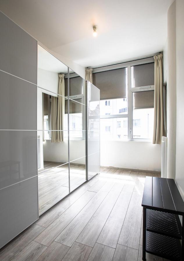 Le Loft Horloger Avec Parking Apartment เบอซองซง ภายนอก รูปภาพ